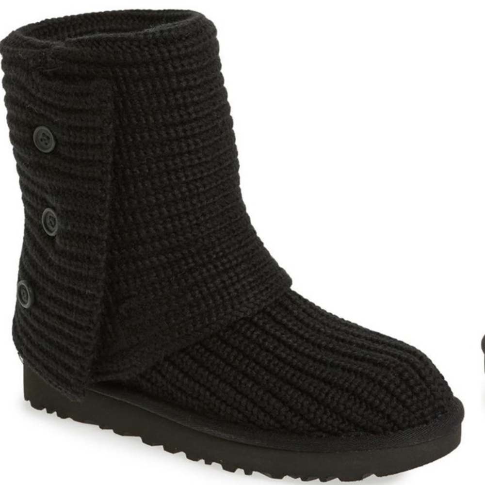 Black UGG Classic Cardy Boot Women’s 7